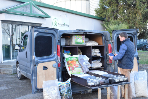 Camion vitrine Terreactuelle